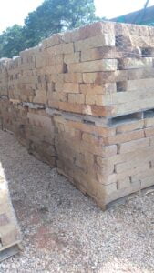 espinozalawnservice.com